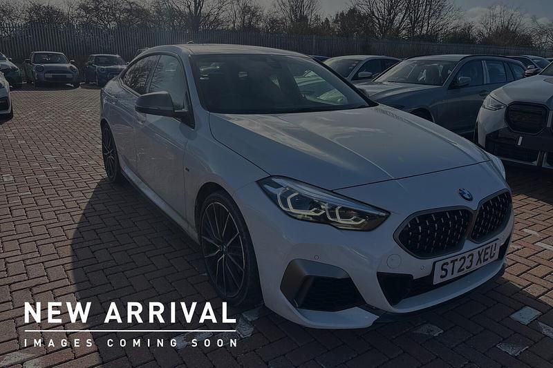 Used BMW M235 Comfort Edition 302 HP (222 kW) 2023 White Coupe