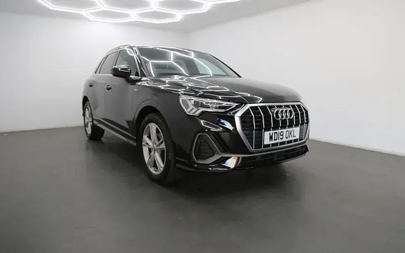 Used Audi Q3 S-Line 150 HP (110 kW) 2019 SUV