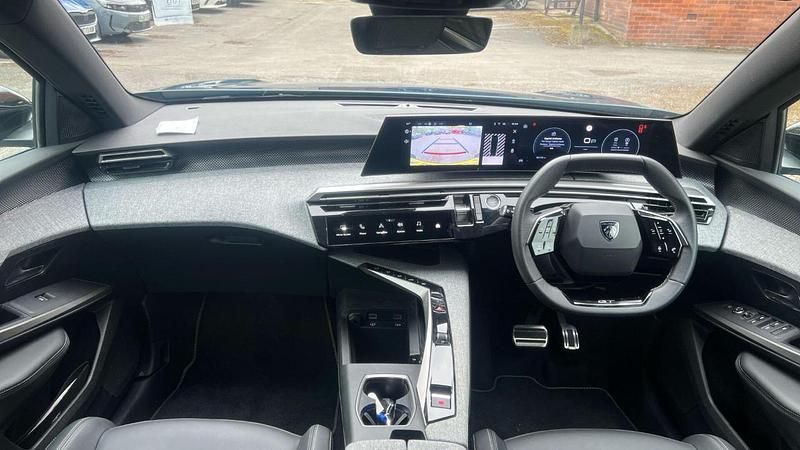 Used Peugeot 5008 GT 134 HP (98 kW) 2025 Blue SUV