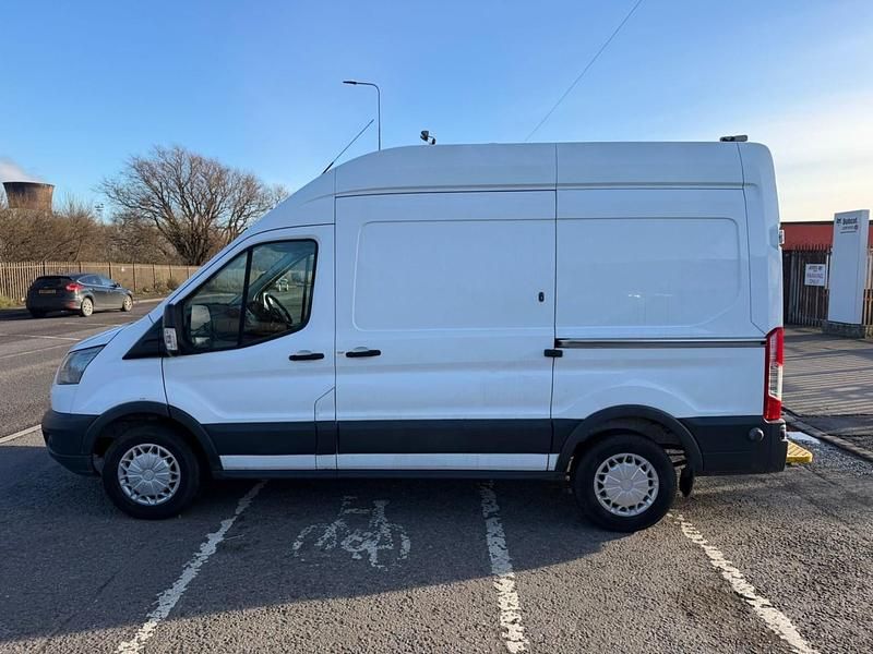 Used Ford Transit 2018 White MPV