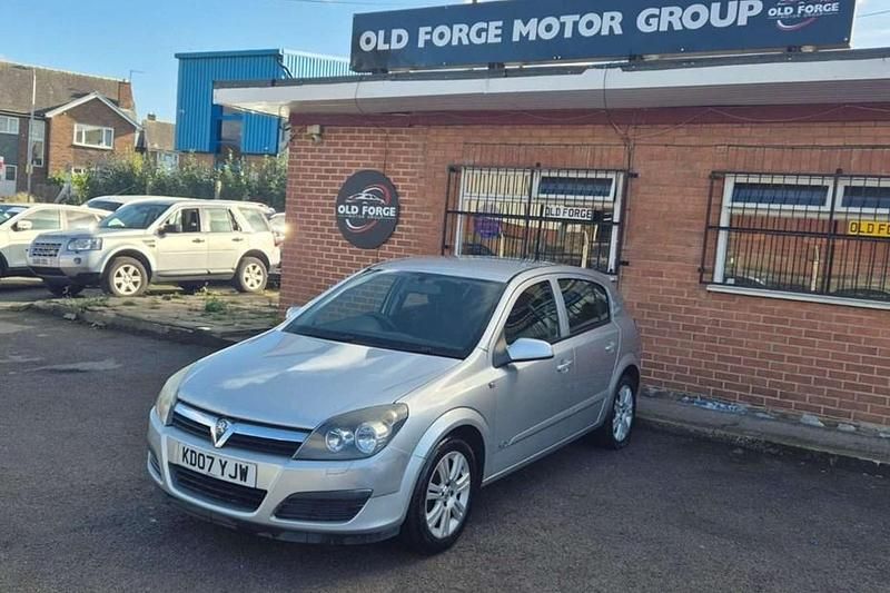 Silver Used 2007 Vauxhall Astra Active Hatchback | £1,495 (Fair price) - Image 1/1