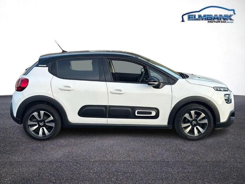 Used Citroën C3 PureTech 83 HP (61 kW) 2024 White Hatchback