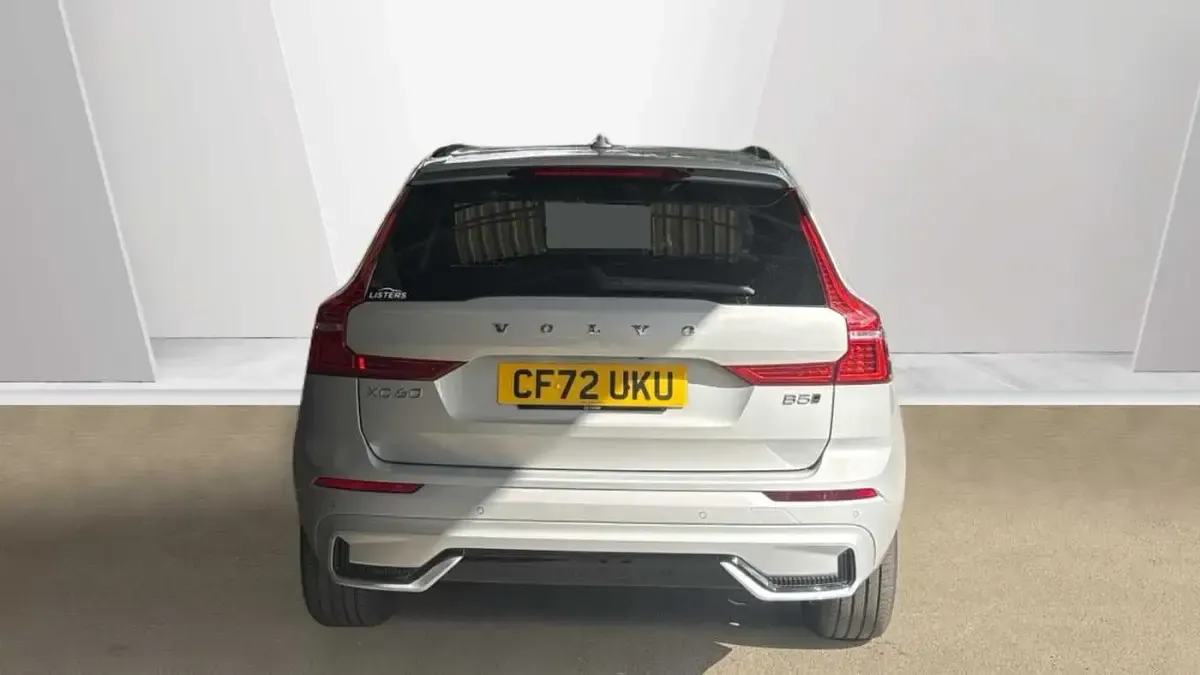 Used Volvo XC60 Plus 250 HP (183 kW) 2023 SUV