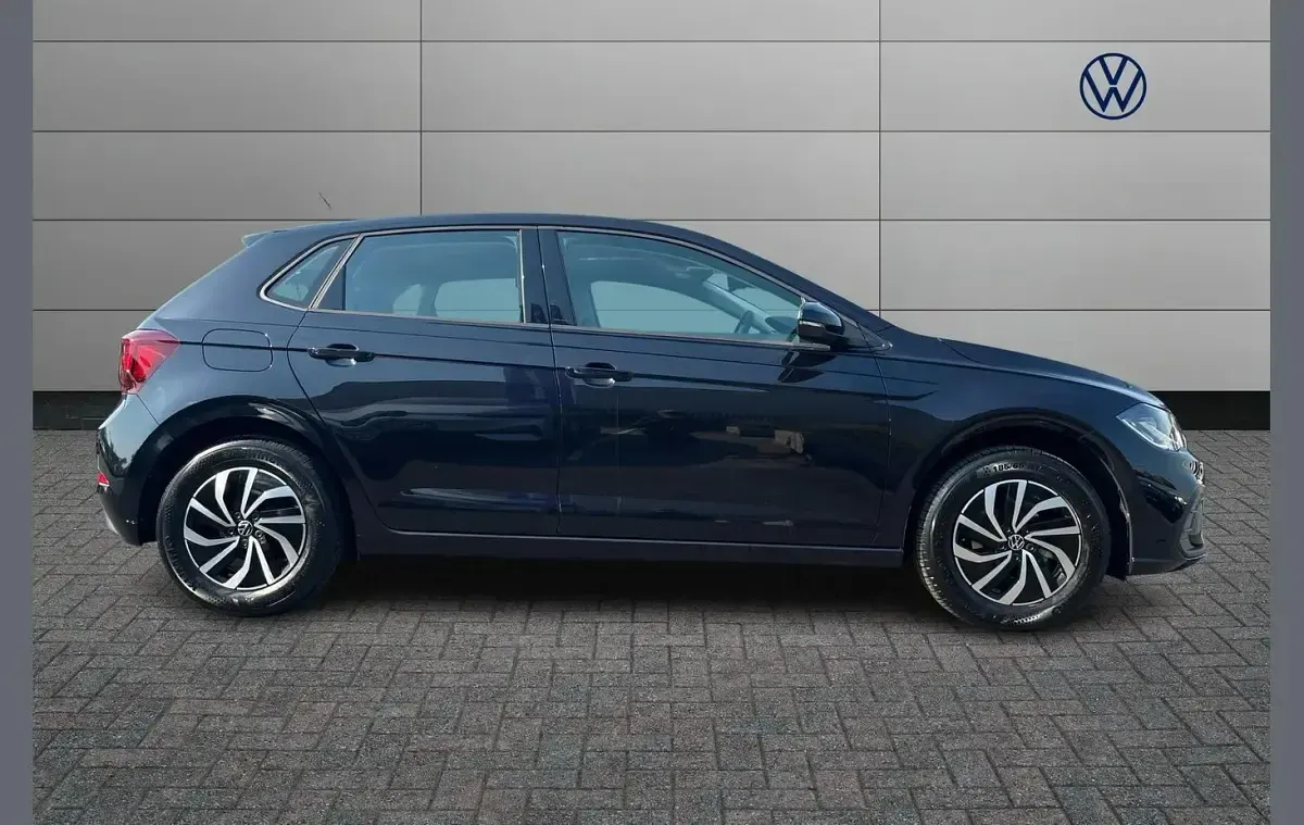 Used VW Polo Life 80 HP (58 kW) 2026 Black Hatchback
