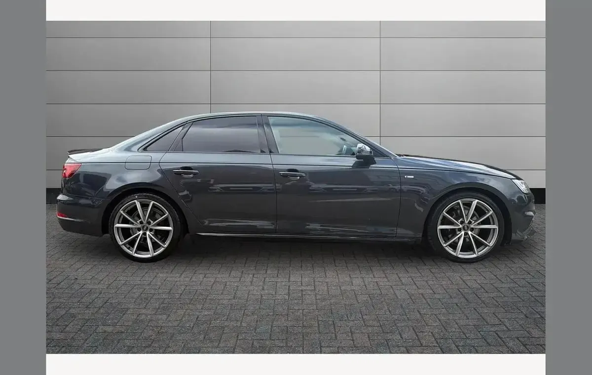 Used Audi A4 Black Edition 190 HP (139 kW) 2018 Manhattan grey Sedan