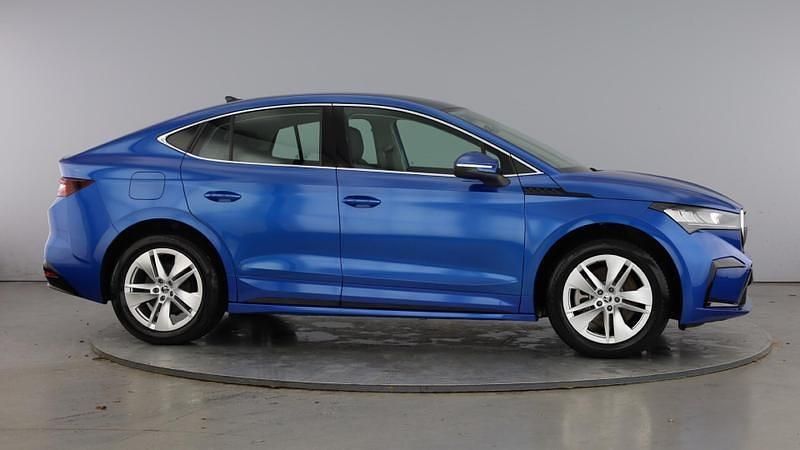Used Skoda Enyaq iV 210 kW (286 HP) 2024 Race blue metallic SUV