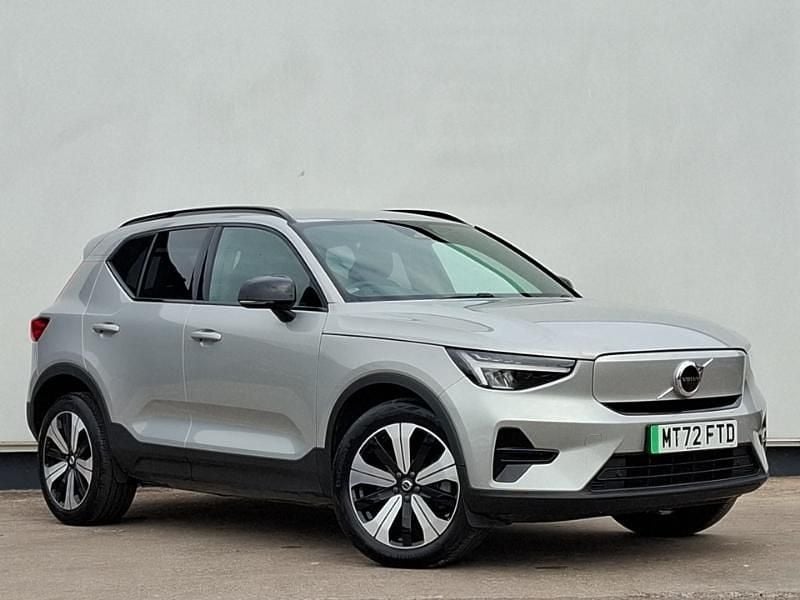 Silver Used 2022 Volvo XC40 Core SUV | £24,298 (A bit pricey) - Image 1/4