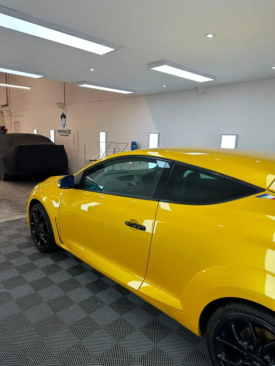 Used Renault Mégane R.S. 2012 Yellow Hatchback