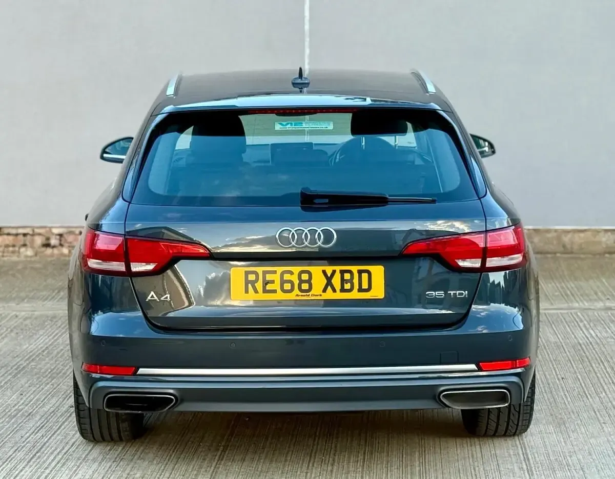 Used Audi A4 Sport 150 HP (110 kW) 2019 Grey Estate