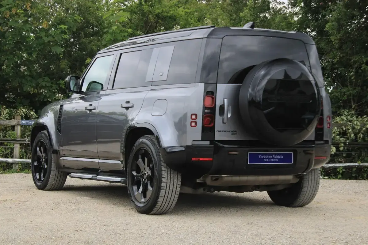 Used Land Rover Defender HSE Dynamic 2023 Grey SUV
