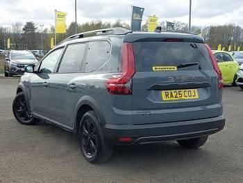 Used Dacia Jogger Extreme 140 HP (102 kW) 2025 Grey MPV