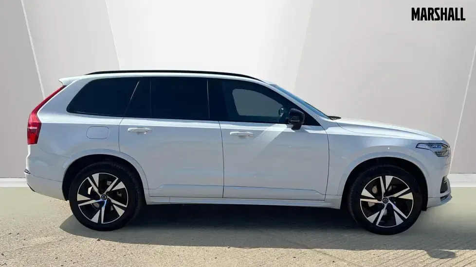 Usado Volvo XC90 R-Design 250 HP (183 kW) 2021 Branco SUV
