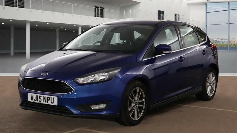 Blue Used 2015 Ford Focus Zetec Hatchback | £4,000 (Fair price) - Image 1/4