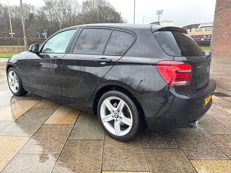 Used BMW 120 Sport Line 2014 Black Hatchback