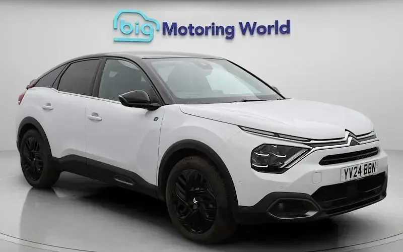 Usado Citroën e-C4 100 kW (136 HP) 2024 Branco Citadino