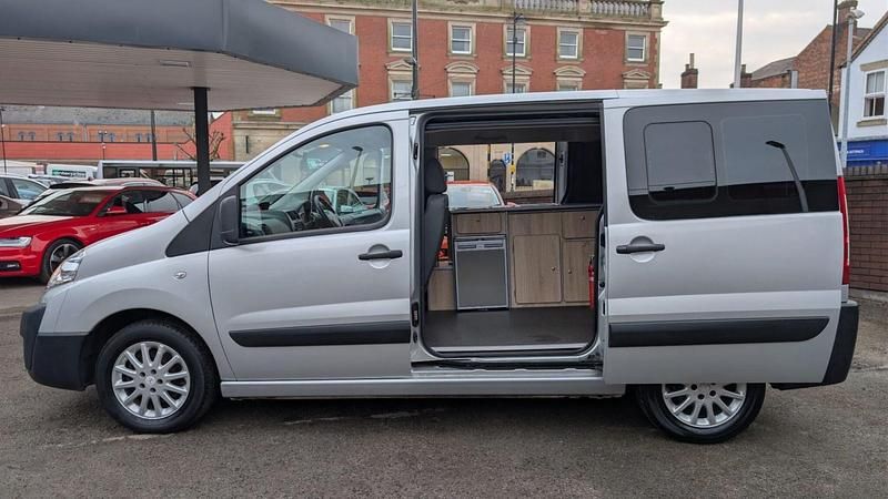 Used Peugeot TePee Comfort 2014 Silver MPV