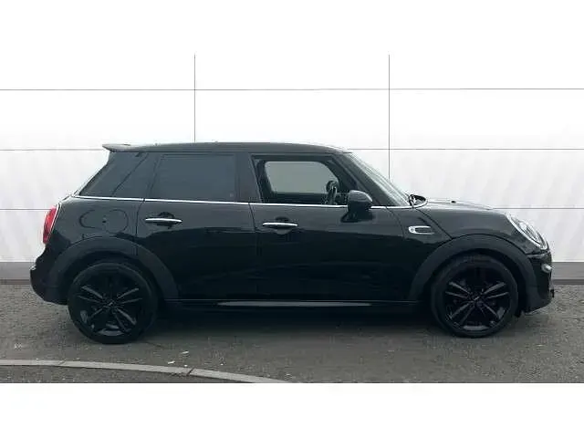 Used Mini Cooper Hatch 136 HP (100 kW) 2018 Black Hatchback