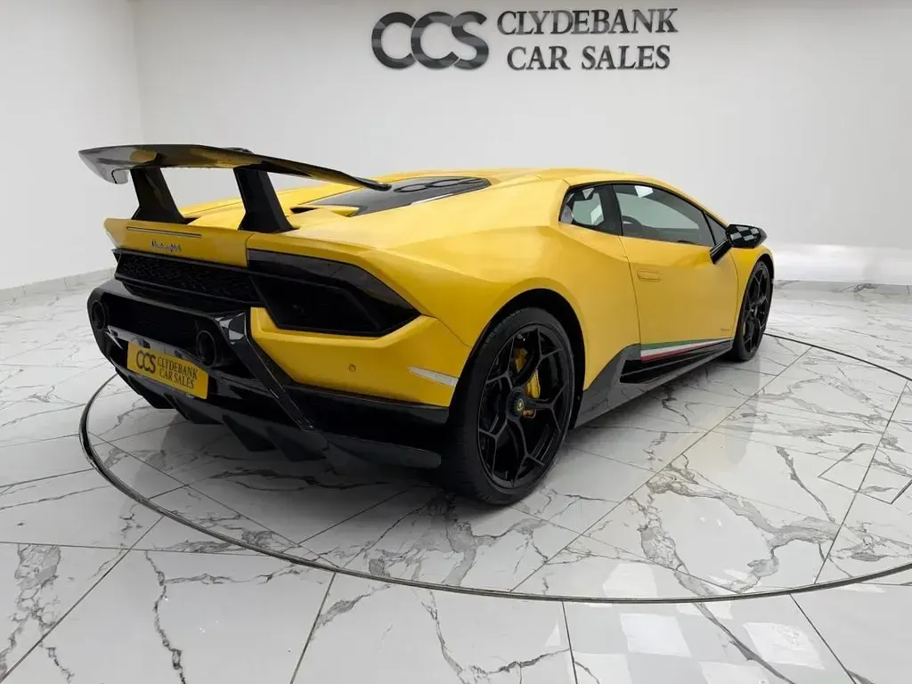 Used Lamborghini Huracán 640 HP (470 kW) 2017 Yellow Coupe