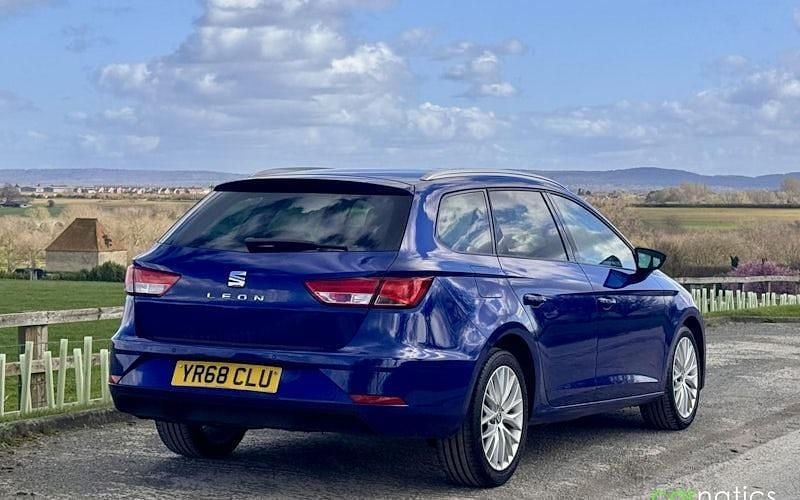 Used Seat Leon SE Dynamic 116 HP (85 kW) 2019 Estate