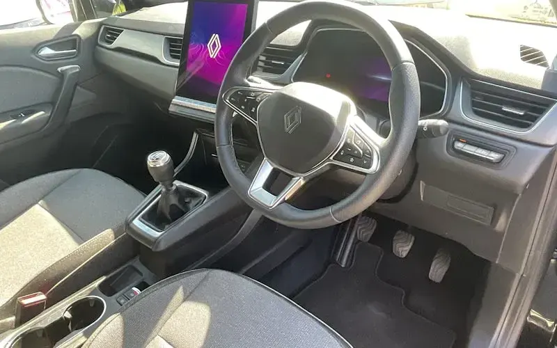 Second-hand Renault Captur Techno 114 CP (83 kW) 2026 SUV