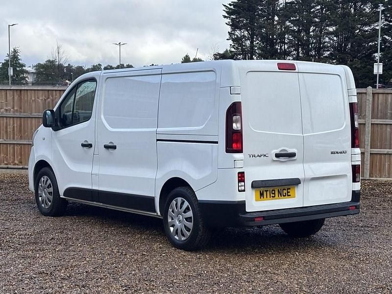 Used Renault Trafic Business 2019 White MPV