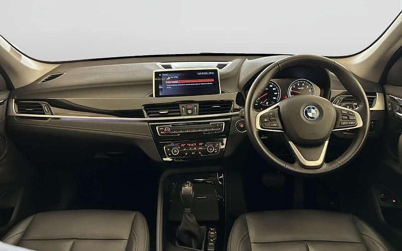 Używany BMW X1 xLine 220 KM (161 kW) 2022 Biały SUV