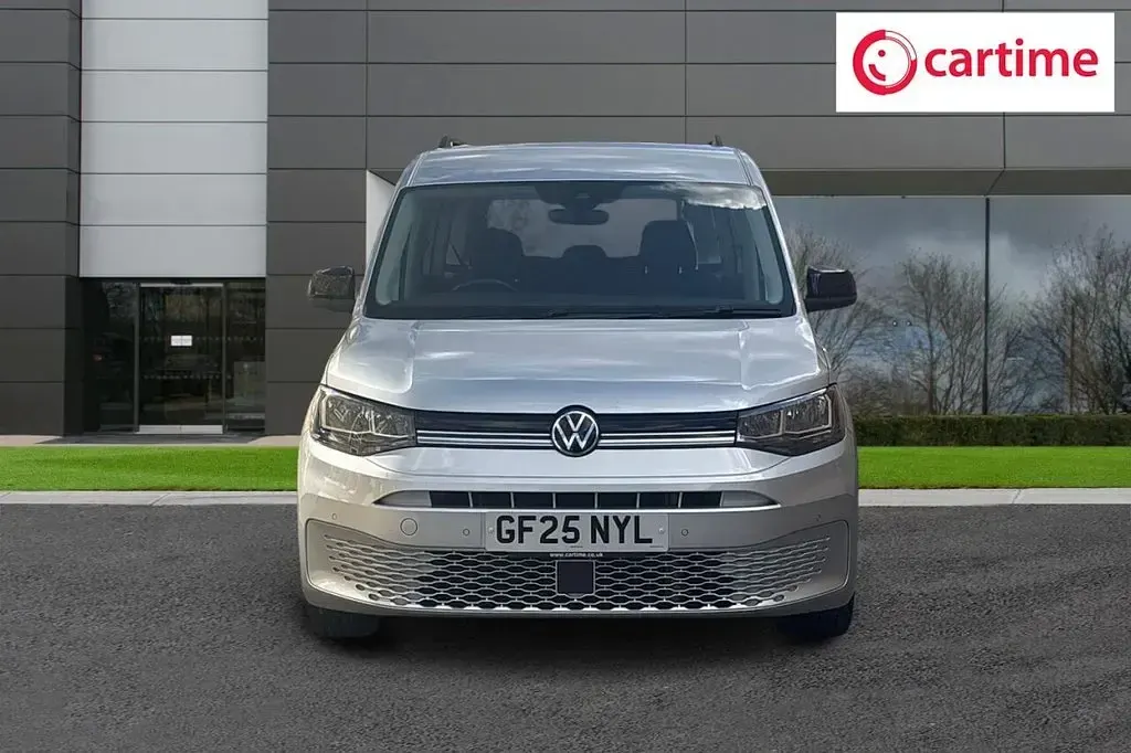 Used VW Caddy Maxi Life 116 HP (85 kW) 2025 Silver MPV