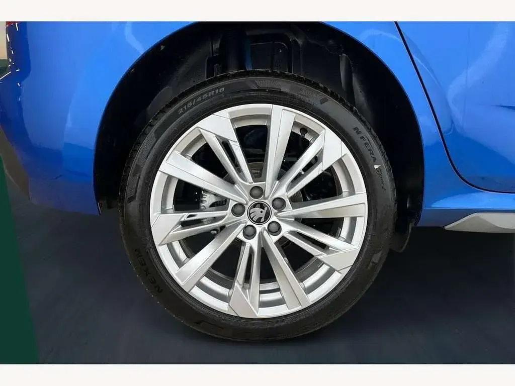 New Skoda Kamiq SE L 116 HP (85 kW) 2026 Race blue SUV
