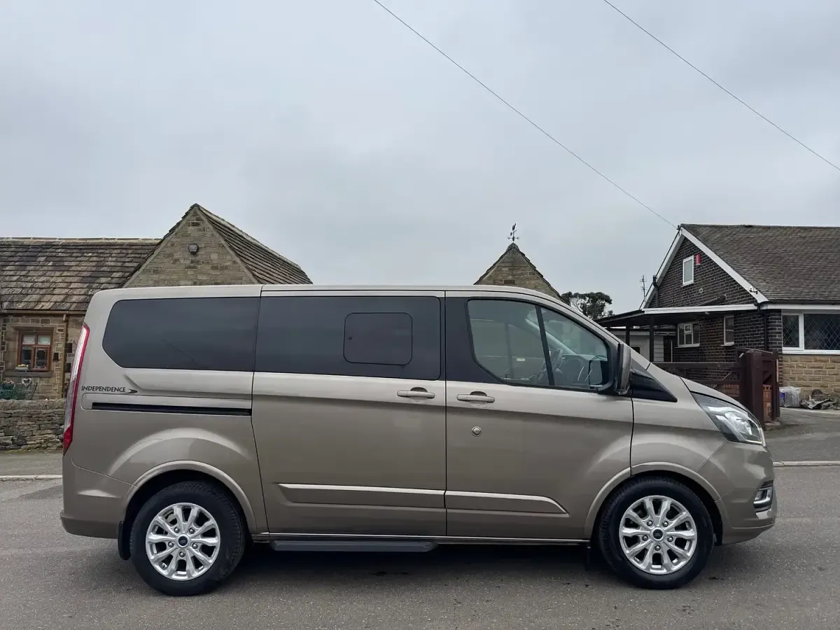 Used Ford Tourneo Titanium 2019 Silver MPV