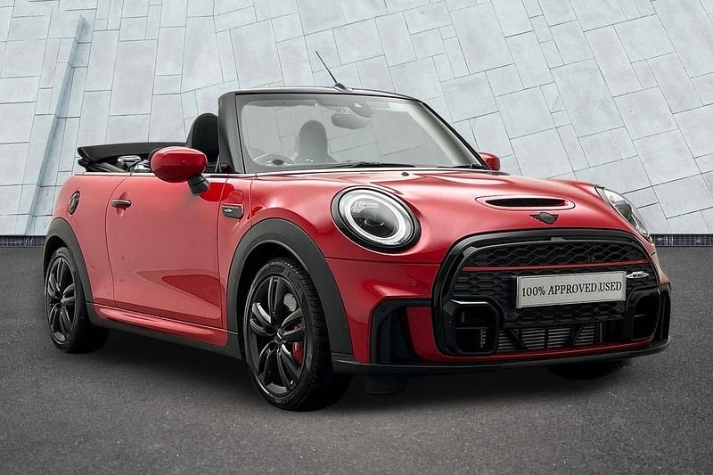 Used Mini John Cooper Works 228 HP (167 kW) 2024 Red Hatchback