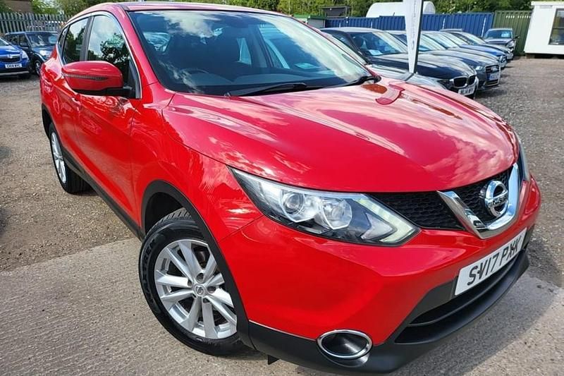 Red Used 2017 Nissan Qashqai Acenta SUV | £7,595 (Good price) - Image 1/1