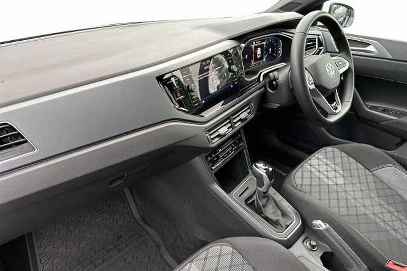 Used VW Polo R-line 95 HP (69 kW) 2025 White Hatchback