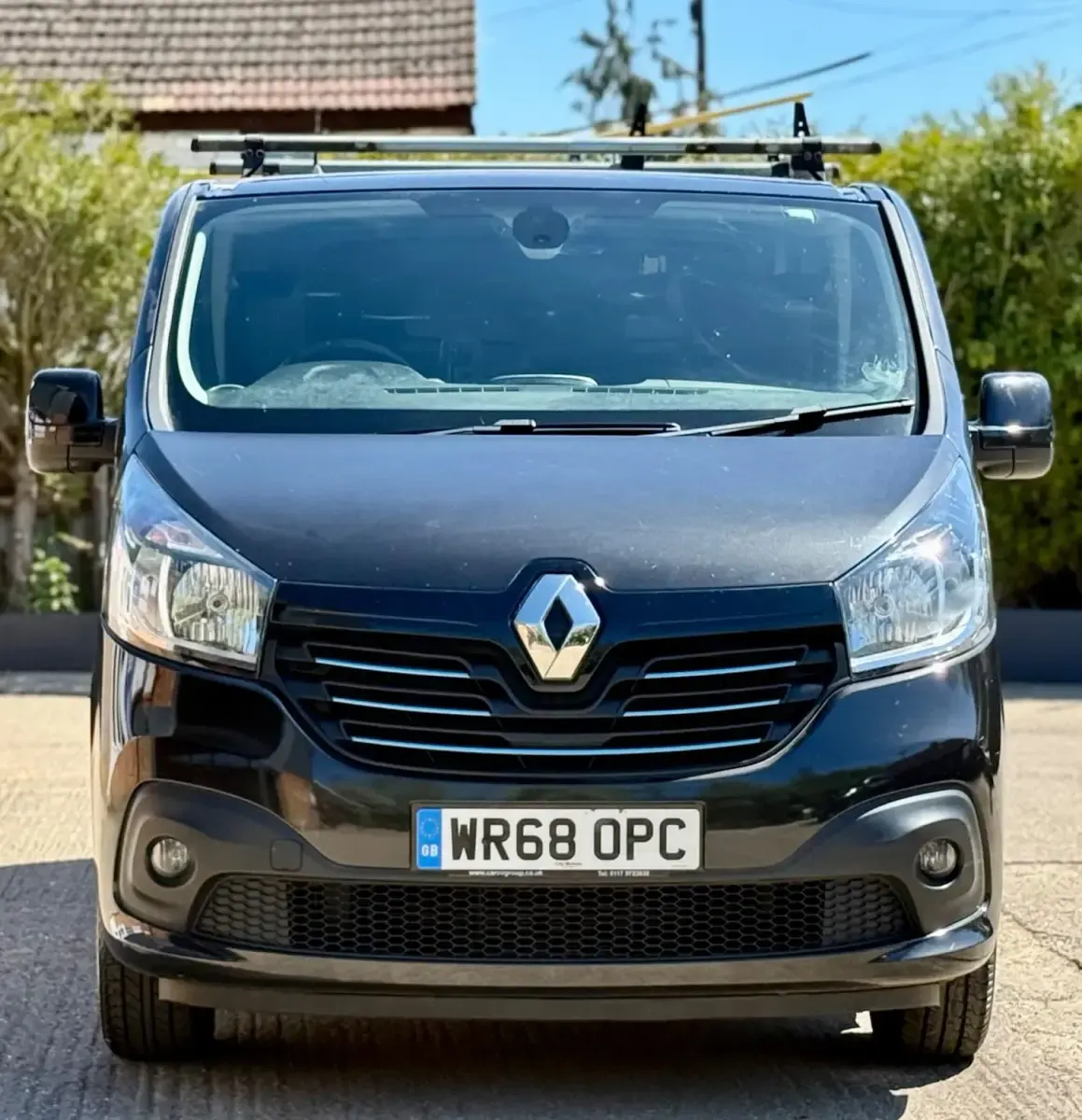 Używany Renault Trafic 2018 Czarny Minivan