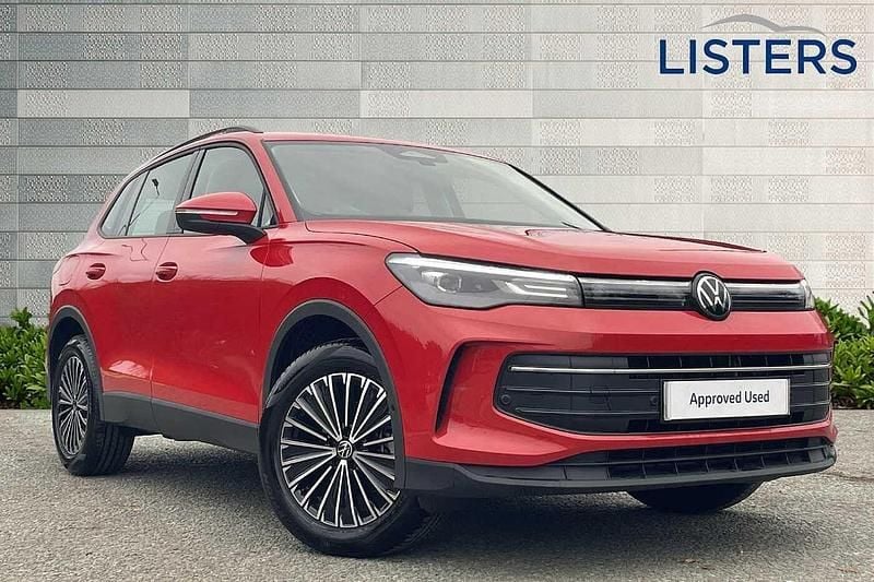 Red Used 2024 VW Tiguan Life SUV | £29,000 (Fair price) - Image 1/4