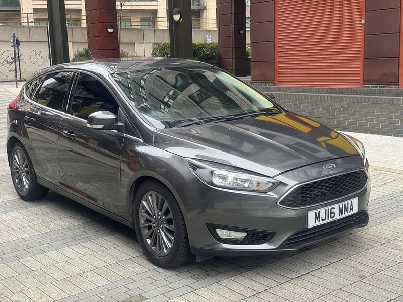 Used Ford Focus Zetec 2016 Grey Hatchback