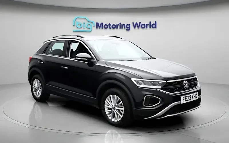 Usado VW T-Roc S 110 HP (80 kW) 2023 Preto SUV