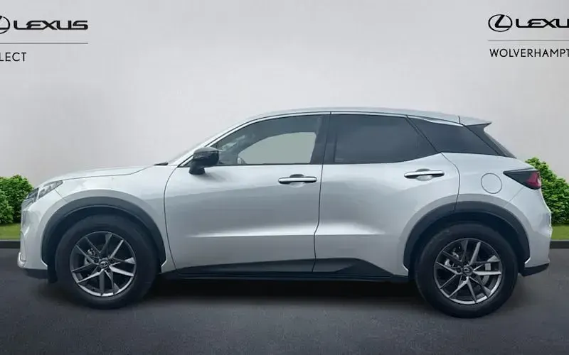 Used Lexus LBX 136 HP (100 kW) 2026 SUV