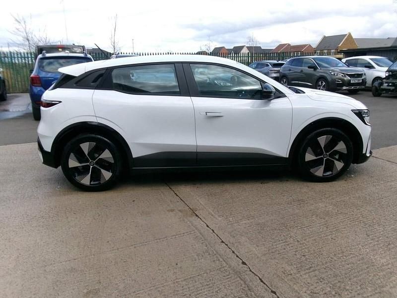 Używany Renault Megane E-Tech Equilibre 60 kW (82 KM) 2024 Hatchback