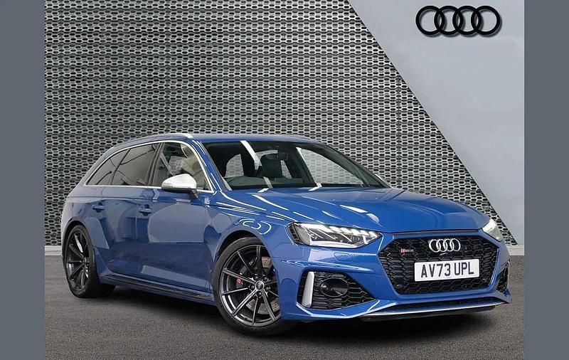 Used Audi RS4 Design 444 HP (326 kW) 2023 Blue Estate