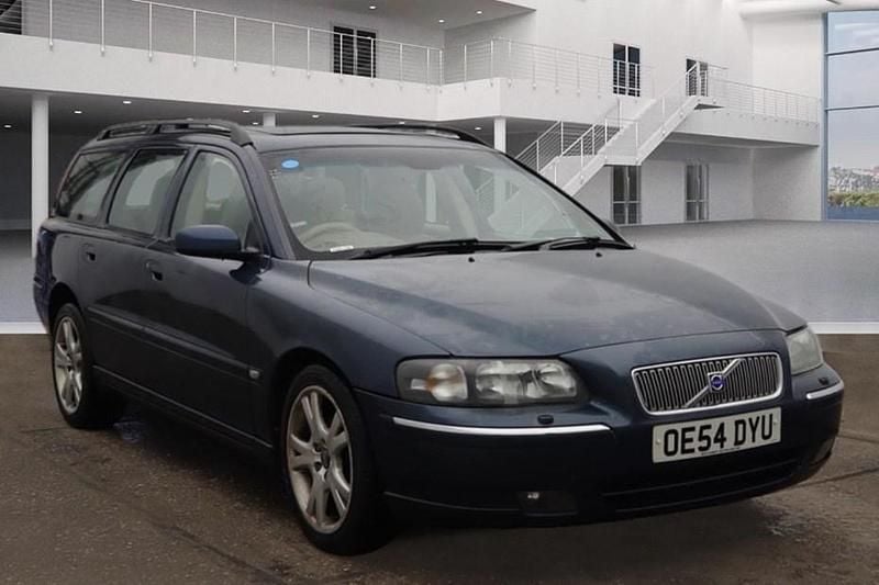 Blue Used 2004 Volvo V70 SE Estate | £1,485 (Super price) - Image 1/1