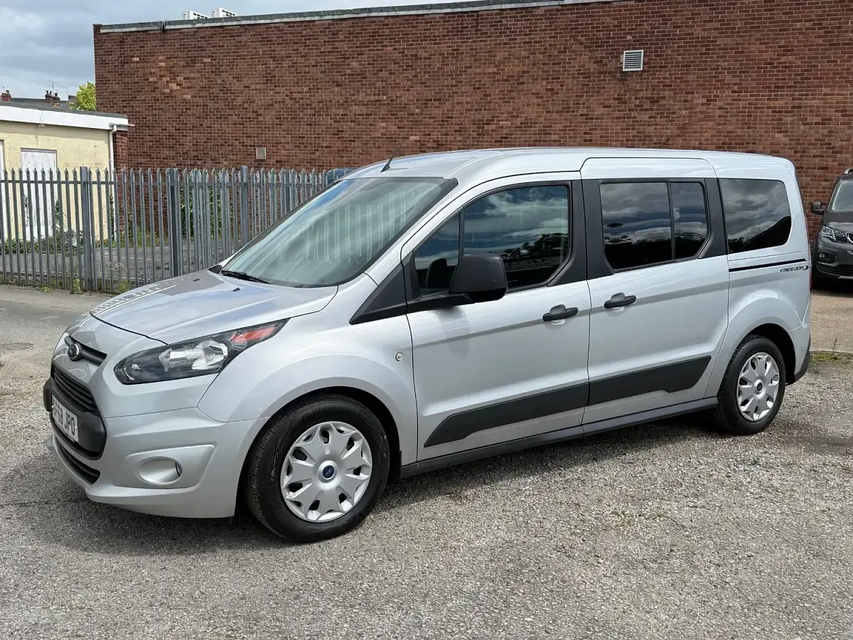 Used Ford Grand Tourneo Connect Zetec 2018 Silver MPV