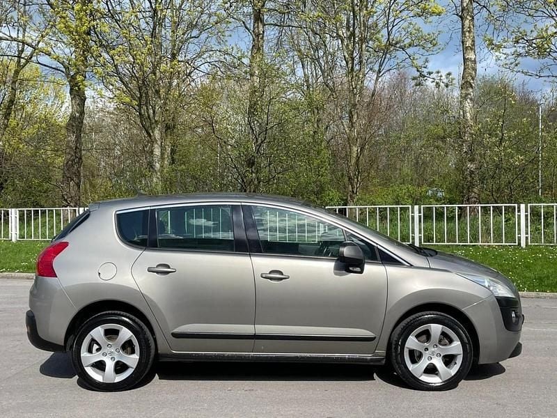 Begagnad Peugeot 3008 Active 112 HK (82 kW) 2012 Grå Kombi