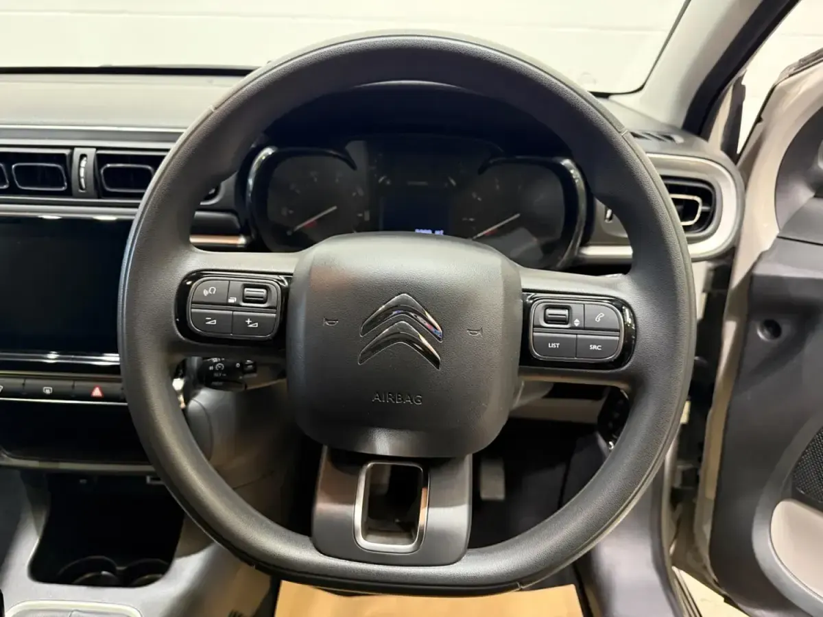 Usado Citroën C3 PureTech 2023 Bege Citadino