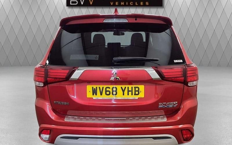 Used Mitsubishi Outlander P-HEV 177 HP (130 kW) 2018 Estate