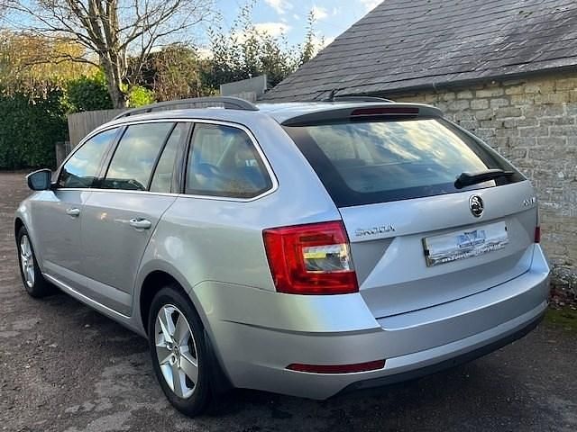 Used Skoda Octavia SE Technology 115 HP (84 kW) 2020 Silver Estate
