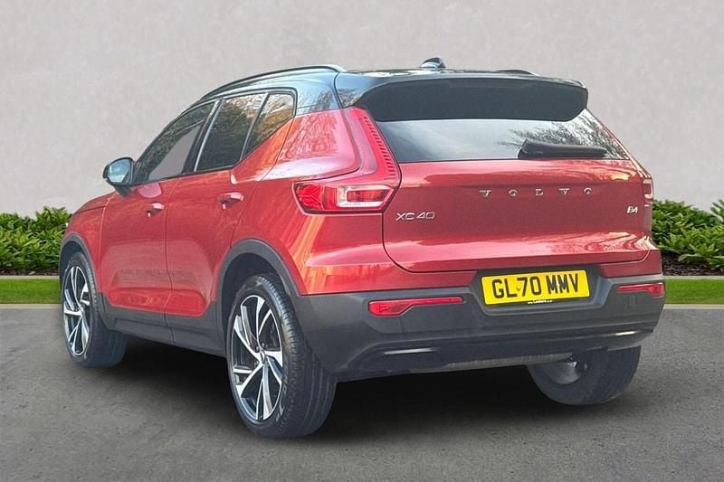 Used Volvo XC40 R-Design Pro 2021 Red SUV