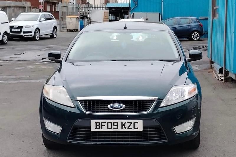 Green Used 2009 Ford Mondeo Zetec Hatchback | £999 (Good price) - Image 1/1