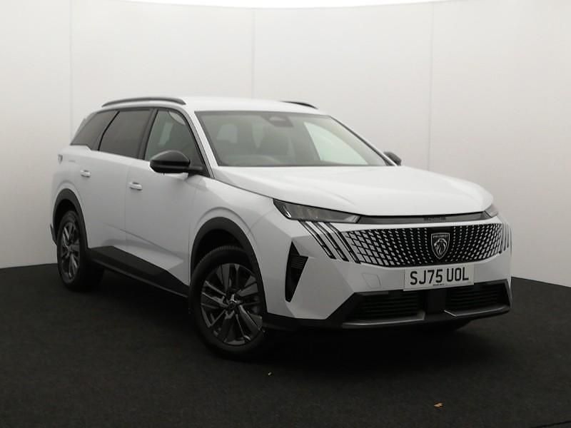 White New 2025 Peugeot 5008 Allure MPV | £32,998 (Good price) - Image 1/4