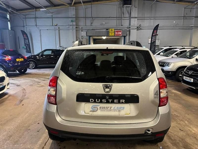 Begagnad Dacia Duster Ambiance 110 HK (80 kW) 2017 Silver SUV