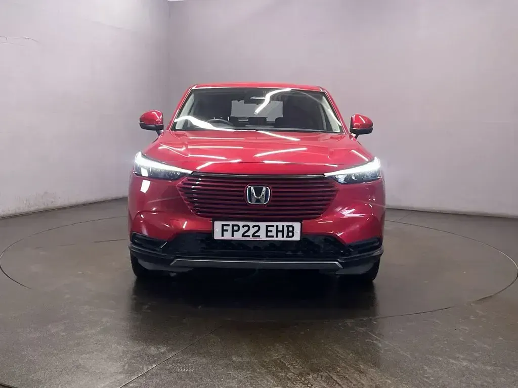 Używany Honda HR-V Elegance 131 KM (96 kW) 2022 Czerwony SUV